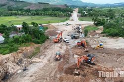 Tăng tốc thi công trên công trường trong những ngày nghỉ lễ