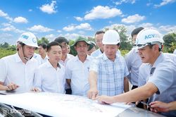 KỶ NIỆM 81 NĂM CÁCH MẠNG THÁNG TÁM THÀNH CÔNG VÀ QUỐC KHÁNH 2-9 Phó Bí thư Thành ủy, Chủ tịch UBND thành phố Đồng Nai NGUYỄN VĂN ÚT: Biến thời cơ thành những đột phá mới