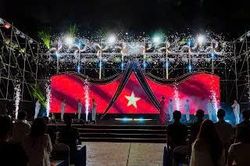 Nha Trang có một đêm nhạc "quốc dân": Hàng nghìn khán giả hòa nhịp hát “Tiến quân ca” tại concert