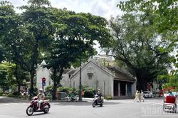 Thời tiết ngày 1/9: Bắc Bộ nắng nóng, Nam Bộ có mưa rào
