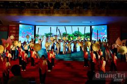 'Kiến Giang-Âm vang lễ hội, vững bước tương lai'