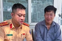 Ấm lòng nghĩa tình của lực lượng CSGT Thủ đô trong dịp nghỉ lễ