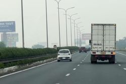 Chính phủ yêu cầu rà soát kỹ quy định về khoảng cách an toàn
