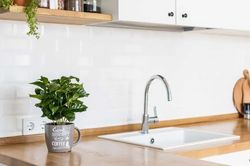 Càng chăm lau bếp, đồ dùng càng nhanh xuống cấp nếu mắc những lỗi này