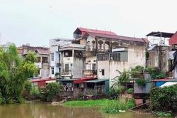 Hà Nội: Lũ sông Tích vẫn trên báo động, 6 xã phường duy trì ứng trực