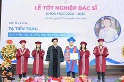 Bản lĩnh Á khoa nội trú từ Phân hiệu Thanh Hóa