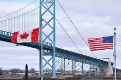 Căng thẳng thuế quan Mỹ - Canada