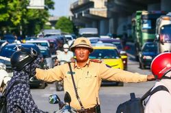 Nắn dòng từ xa, giữ thông suốt huyết mạch cửa ngõ phía Nam Thủ đô