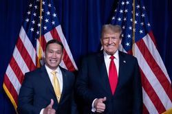 Ông Hùng Cao được ông Trump đề cử chính thức làm Bộ trưởng Hải quân Mỹ