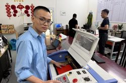 Đối tượng chủ mưu trong đường dây sản xuất dấu và giấy tờ giả