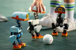 Robot cá nhân dùng chip Trung Quốc tạo cơn sốt mới
