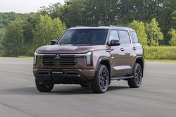 Chi tiết Mitsubishi Pajero thế hệ mới