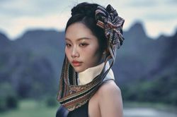 Phương Mỹ Chi lên tiếng về tranh cãi liên quan đến chiếc khăn Piêu