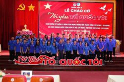 Thanh niên cả nước đồng loạt tổ chức Lễ chào cờ 'Tôi yêu Tổ quốc tôi'