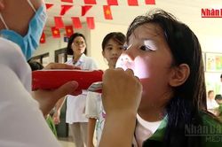 [Video] Bộ Y tế hướng dẫn kiểm tra sức khỏe đầu năm học thực hiện 1 lần mỗi năm