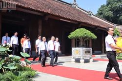 Lễ dâng hoa, dâng hương tưởng niệm ngày mất của Chủ tịch Hồ Chí Minh