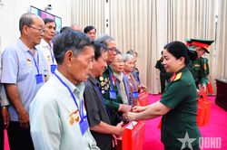 Tri ân những cống hiến của thế hệ đi trước