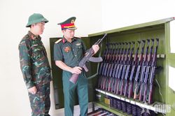 Vững tay súng, trọn niềm vui Tết Độc lập