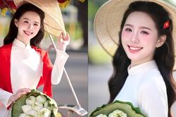 Nữ sinh Học viện Ngân hàng rạng rỡ trong tà áo dài mừng Tết Độc lập