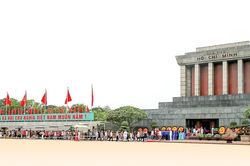Mai về miền Nam thương trào nước mắt…