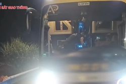 Xe khách chở quá 7 người trên cao tốc, bị phạt hơn 50 triệu đồng