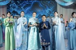 Nhà thiết kế Trần Thiện Khánh kể chuyện Huế qua tà áo dài