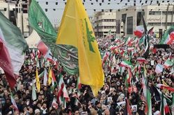 Ô tô lao vào đám đông ủng hộ chính quyền Iran, 4 người thiệt mạng