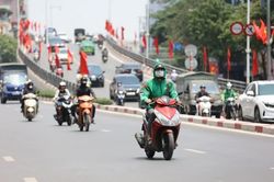 Miền Bắc oi nóng kéo dài