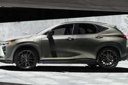 Lexus nâng cấp lớn cho dòng SUV chủ lực