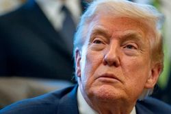 Tuyên bố bất ngờ từ ông Trump