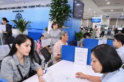 'Dịch vụ công nay không chỉ ở trụ sở mà đã đi vào tận phòng khách của người dân'