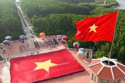 Những hình ảnh ấn tượng lễ chào cờ 'Tôi yêu Tổ quốc tôi' ngày Quốc khánh