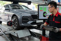 Xe bị lệch lái, vô lăng rung: Nên cân bằng lốp xe hay căn chỉnh thước lái?