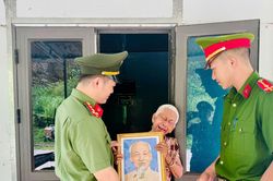 Tết Độc lập ở Nghệ An: Ấm áp những mái nhà, nối dài sinh kế