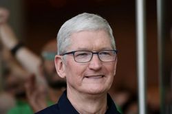 'Triều đại' Tim Cook kết thúc: Apple thay đổi ra sao sau 15 năm?
