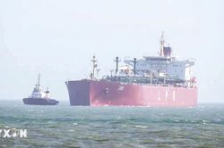 Xuất khẩu dầu mỏ của Iran qua eo biển Hormuz gần như đình trệ