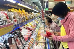 Trung tâm mua sắm nhộn nhịp trong kỳ nghỉ lễ Quốc khánh