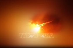 Xung đột tại Trung Đông: Iran tập kích loạt căn cứ quân sự của Mỹ tại Trung Đông