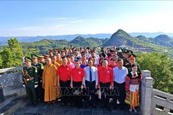 Lễ chào cờ 'Tôi yêu Tổ quốc tôi' và những điểm hẹn của tuổi trẻ