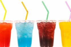 Uống 5 chai nước ngọt mỗi ngày, người phụ nữ 35 tuổi bất ngờ khi đi khám