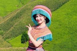Hòa Minzy gây chú ý với màn hóa thân thành thiếu nữ vùng cao