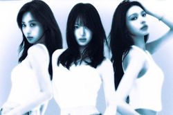 Ca khúc mới của 3 thành viên Girls' Generation gây tranh cãi dữ dội