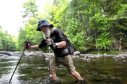 Cụ ông 91 tuổi lập kỷ lục người cao tuổi nhất chinh phục đường mòn Appalachian
