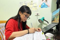 Đặng Quỳnh Trang - Hành trình vượt khó chạm tới ngôi vị thủ khoa