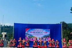 Đặc sắc chương trình giao lưu văn nghệ “Sắc màu vũ điệu Mã Yên Sơn”