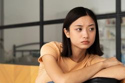 Khám phá 5 cung hoàng đạo bề ngoài rất mạnh mẽ nhưng nội tâm vô cùng nhạy cảm, dễ tổn thương