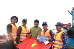Giữ biển bình yên, giữ sinh kế ngư dân
