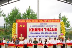 Bộ CHQS tỉnh Lâm Đồng bàn giao công trình thể dục thể thao tại Giáo xứ Hiệp Phát