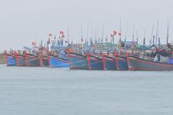 Điểm tựa cho ngư dân vươn khơi, bám biển