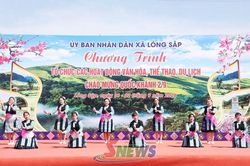 Phi&ecirc;n chợ thắm t&igrave;nh hữu nghị